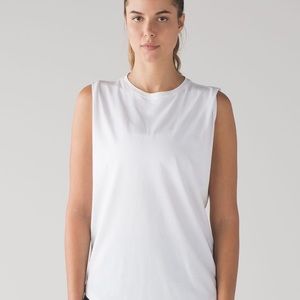 Brunswick Muscle Tank Size 8